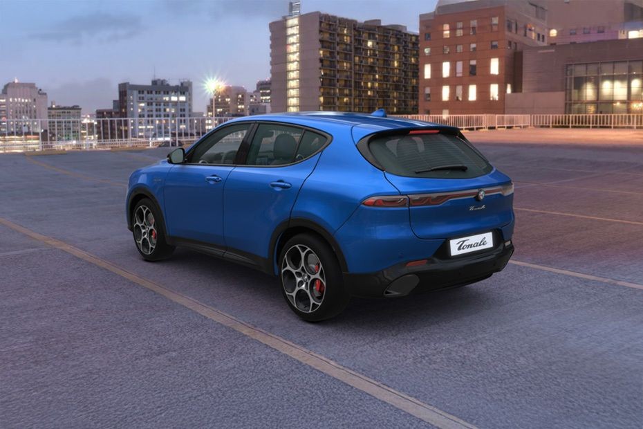 Rear Cross Side View of Alfa Romeo Tonale in UAE