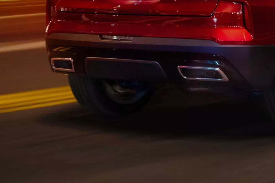 Exhaust Pipe of Cadillac XT4 in UAE