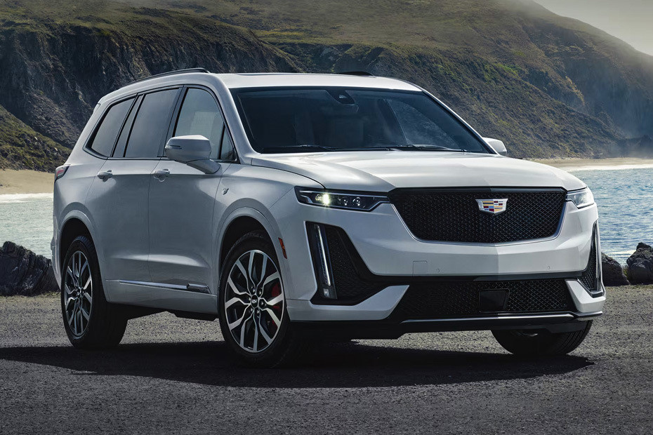 Cadillac XT6 Front Cross Side View Cadillac XT6 Front Cross Side View