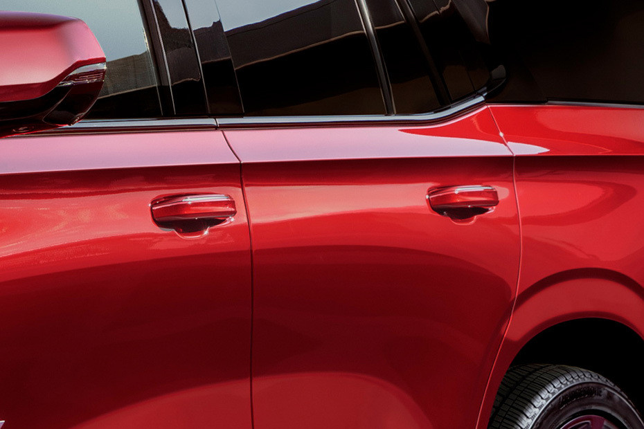 Escalade V Door handle in UAE