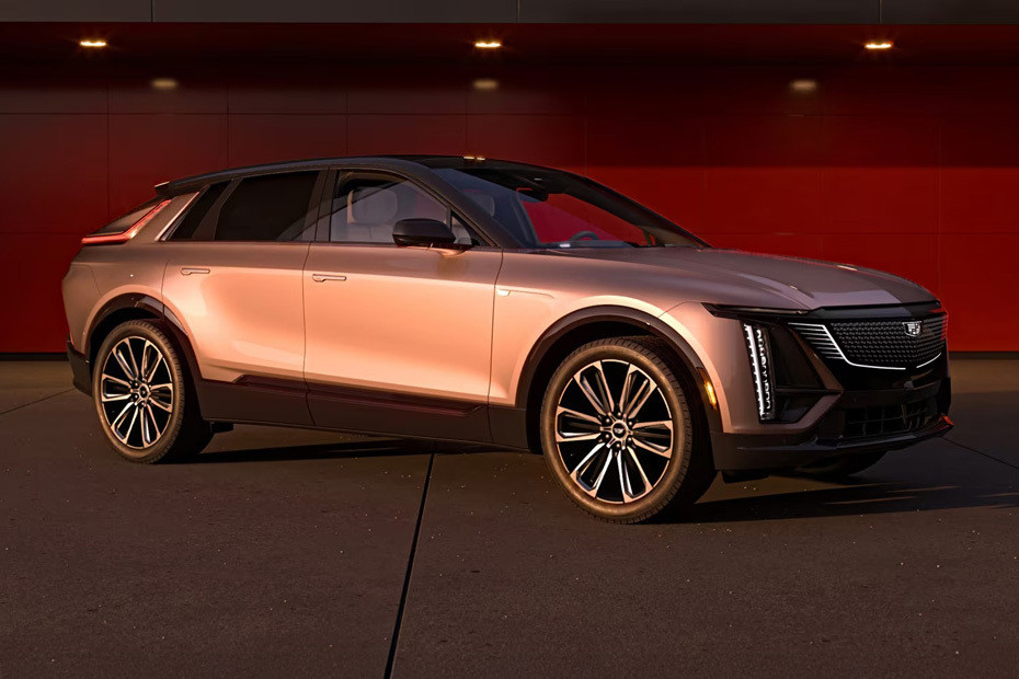 LYRIQ Front deep low Angle View in UAE