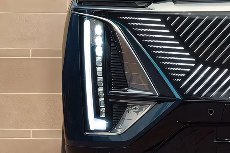 LYRIQ Front Fog Lamp in UAE