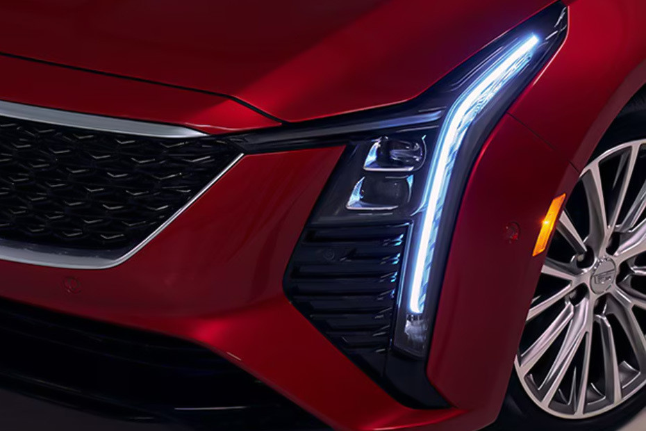 CT5 Headlight in UAE