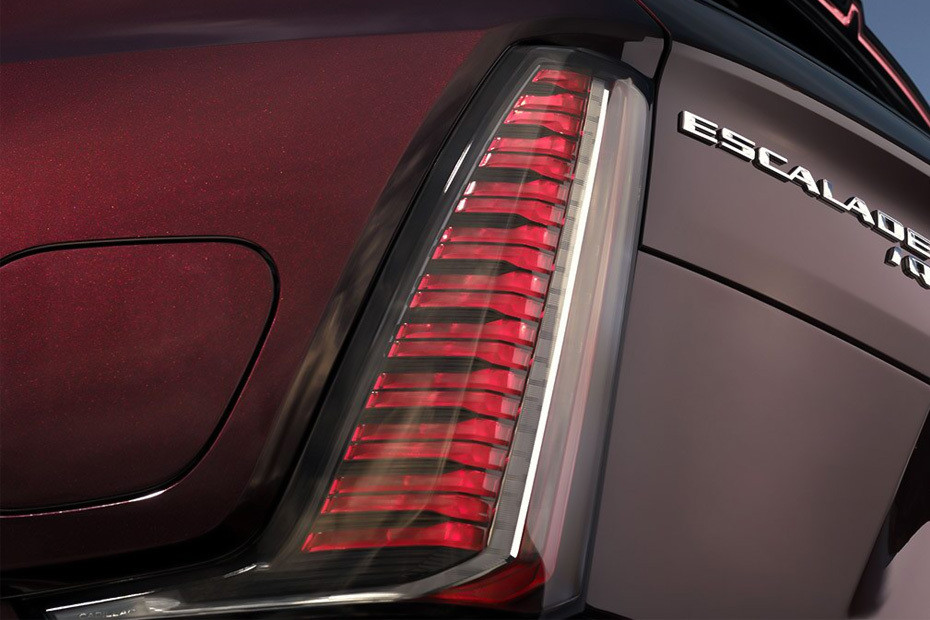 ESCALADE IQ Tail light