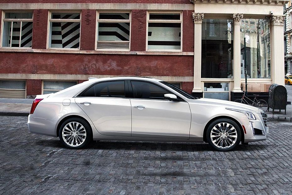 Cadillac CTS Drivers Sideview in UAE