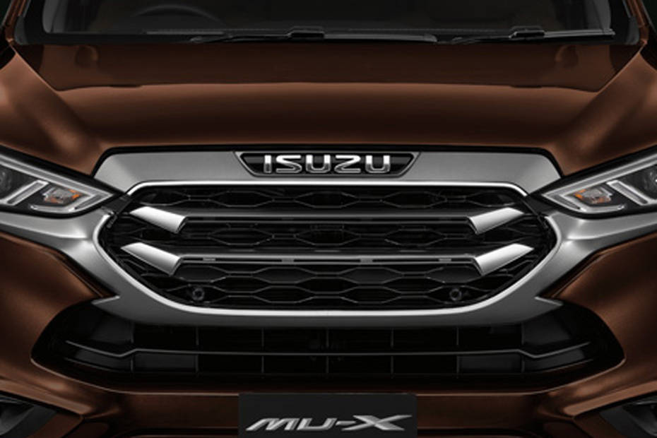 Isuzu Mu x Drivers Side Mirror Front Angle Isuzu Mu x Drivers Side Mirror Front Angle