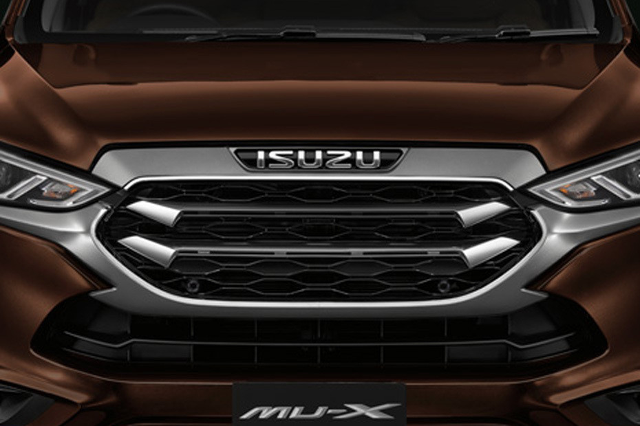 Isuzu Mu x Drivers Side Mirror Front Angle in UAE