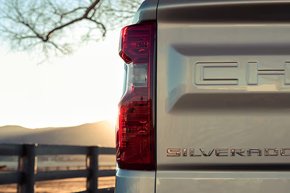 Silverado LD Tail light