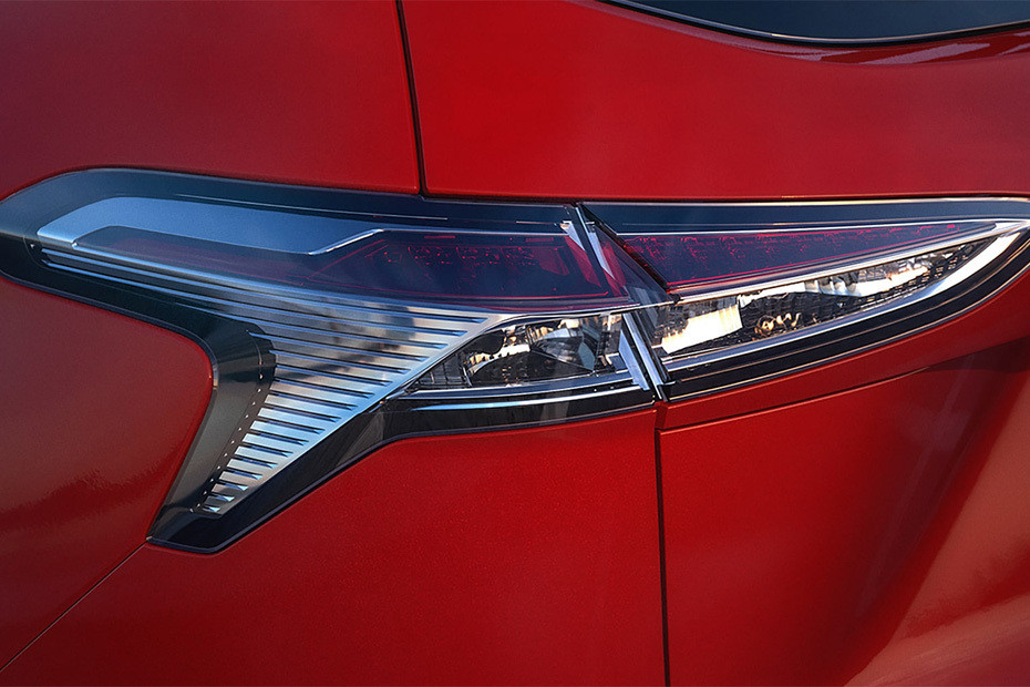 Groove (2022-2024) Tail light Groove (2022-2024) Tail light