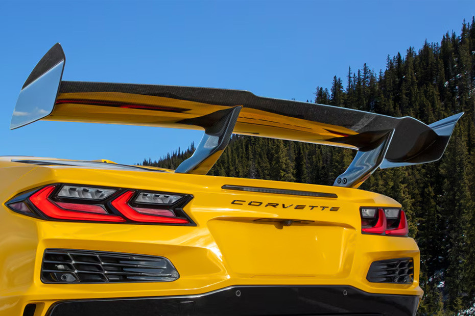 CORVETTE ZR1 Spoiler