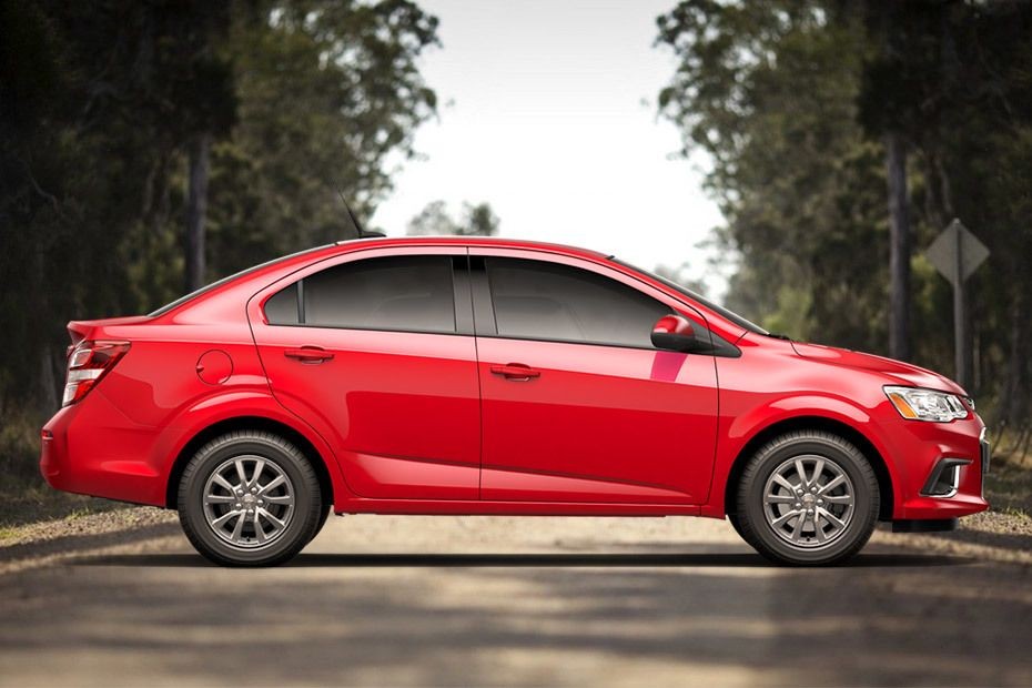 Chevrolet Aveo Drivers Sideview in UAE