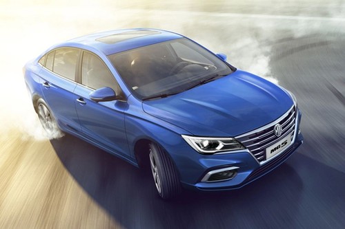 5 (2023-2024) Medium Angle Front View