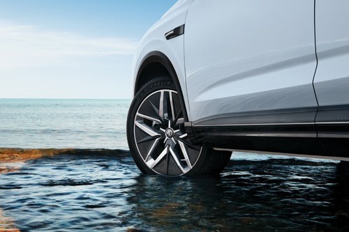 Exhaust Pipe of MG Whale