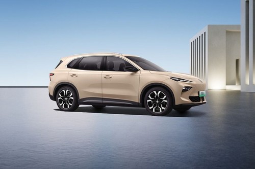 MG ES5 Front Cross Side View