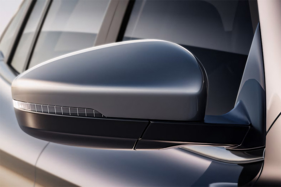 MG 5 Drivers Side Mirror Front Angle MG 5 Drivers Side Mirror Front Angle