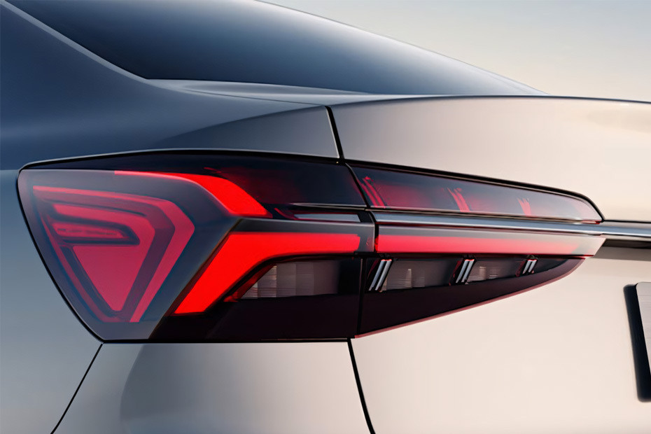 5 Tail light 5 Tail light