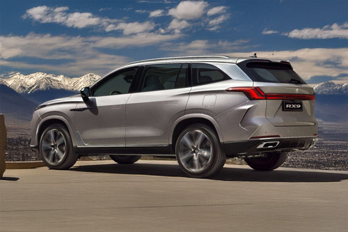 Rear Cross Side View of MG RX9