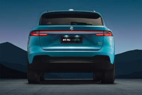 Full Rear View of MG HS