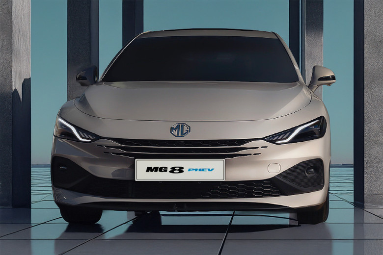 Full Front View of 8