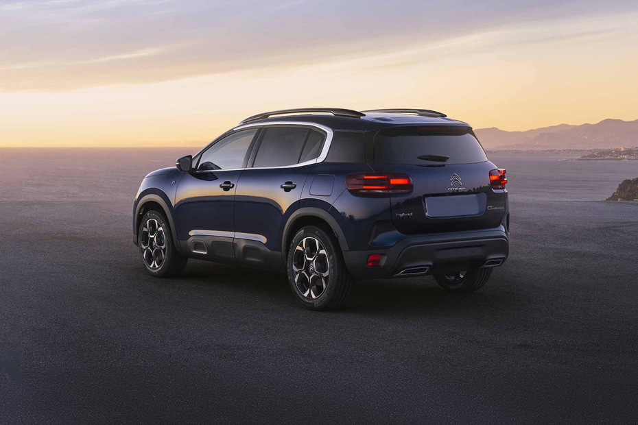 Rear Cross Side View of Citroen C5 Aircross Rear Cross Side View of Citroen C5 Aircross