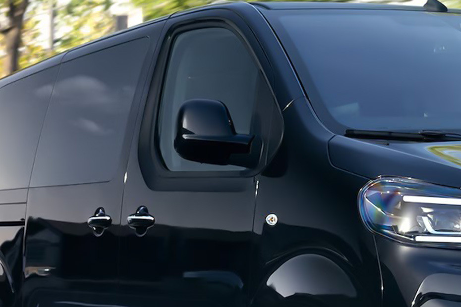 Citroen SpaceTourer Drivers Side Mirror Front Angle Citroen SpaceTourer Drivers Side Mirror Front Angle