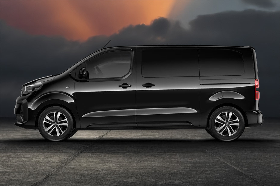 SpaceTourer Side view in UAE