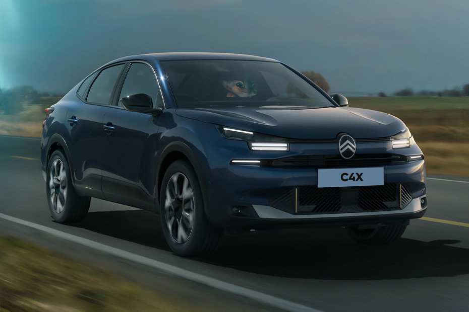 Citroen C4 X Front Medium View