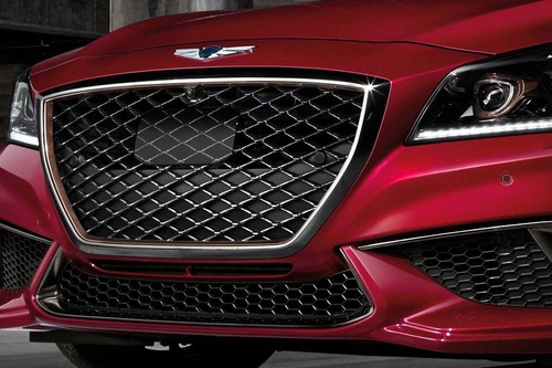 G80 SPORT Grille View