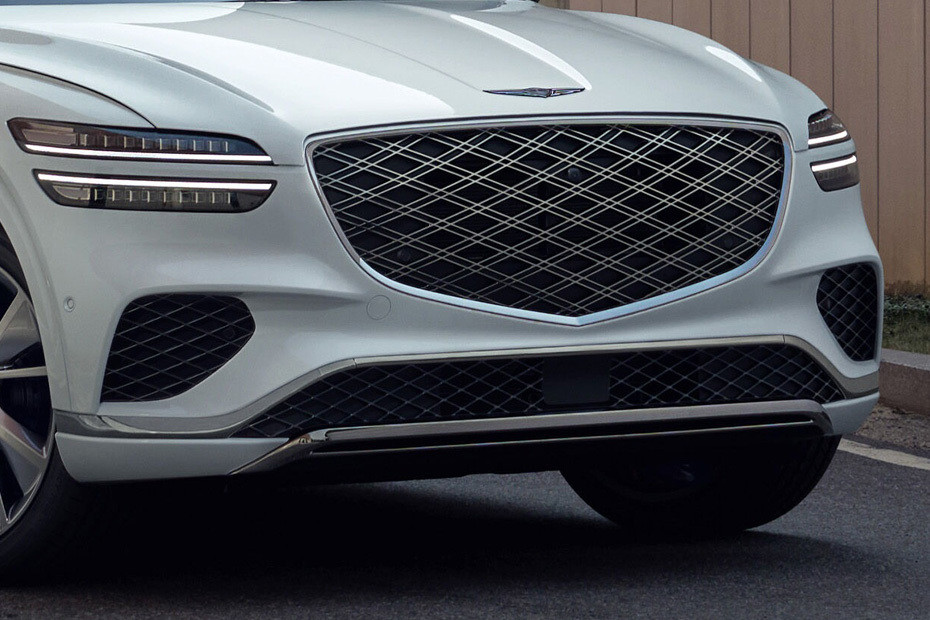 GV70 Grille View in UAE