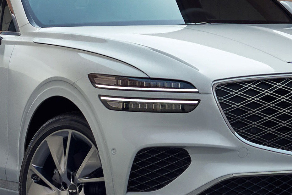 GV70 Headlight in UAE