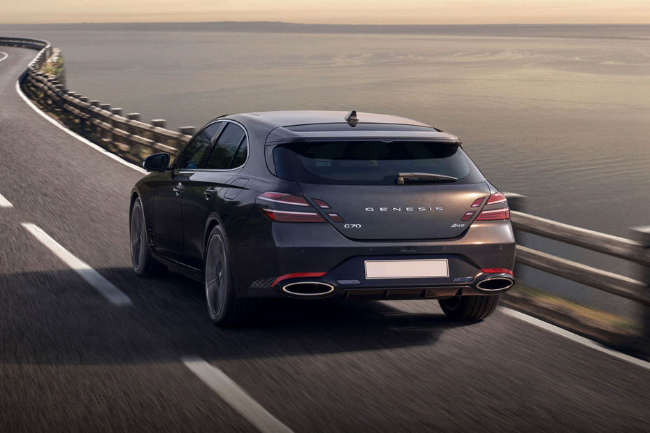 Rear Medium View of Genesis G70 SB in UAE