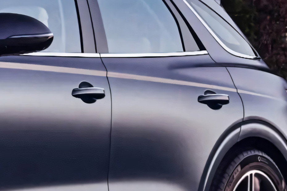 EV GV 70 Door handle in UAE