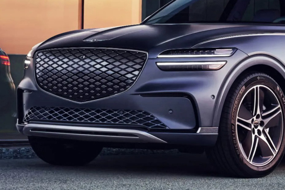 EV GV 70 Grille View in UAE