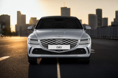 Full Front View of G80