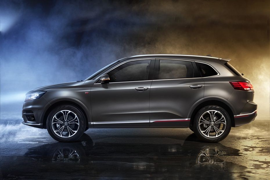 BX7TS Side view in UAE