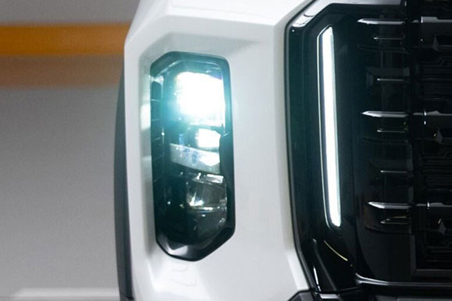 D90 Max Front Fog Lamp in UAE