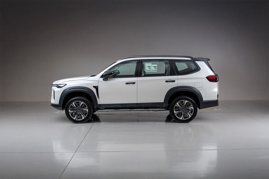 D90 Max Side view in UAE