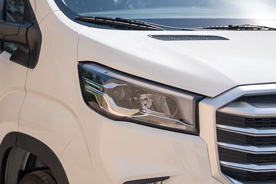 V90 Headlight in UAE