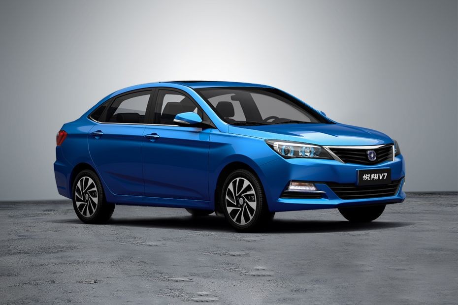Changan ALSVIN V7 Front Cross Side View in UAE