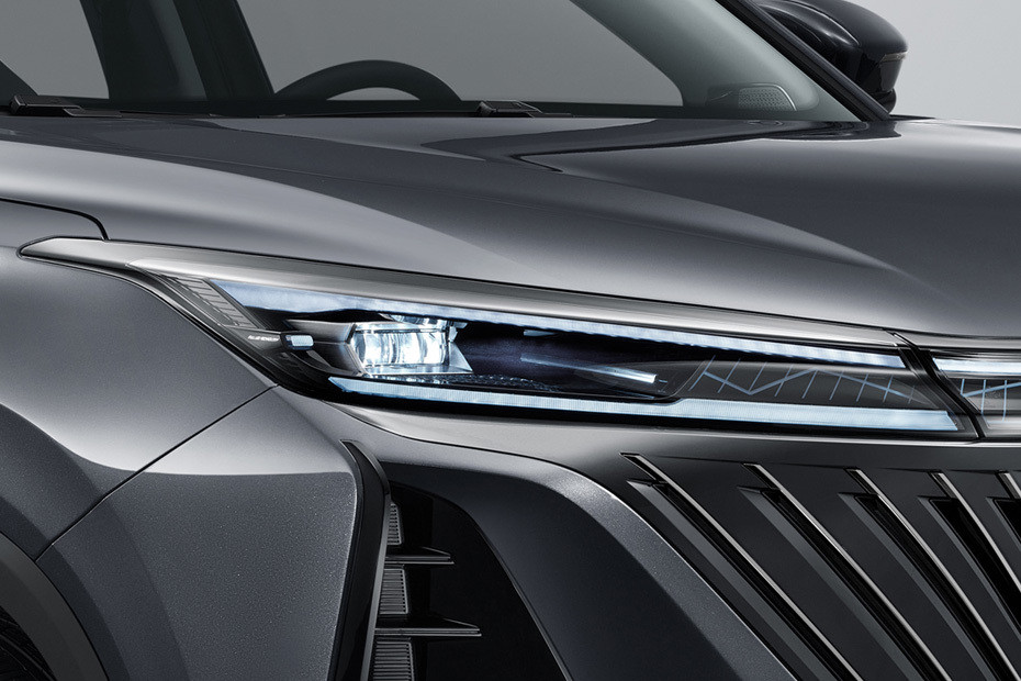 CS75 Plus Headlight in UAE