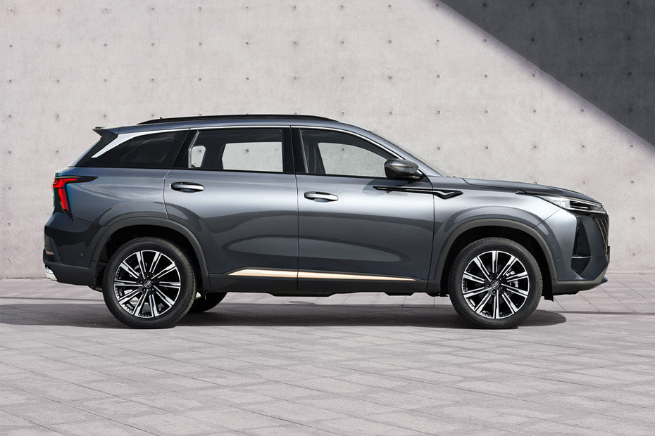 CS75 Plus Medium Angle Front View in UAE