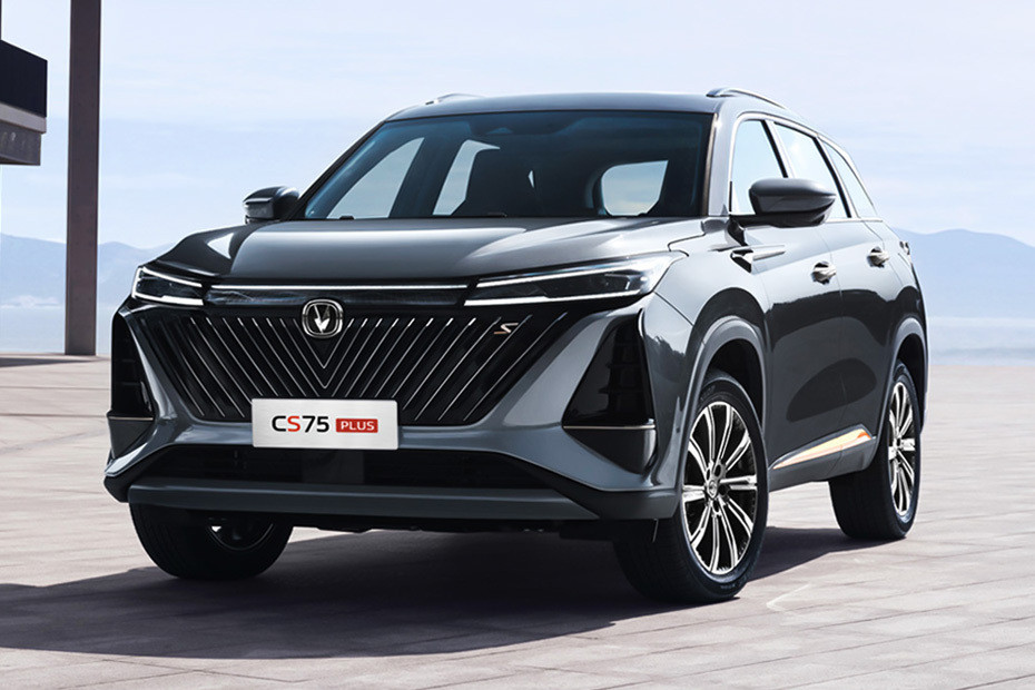 CS75 Plus Tilted Front View in UAE