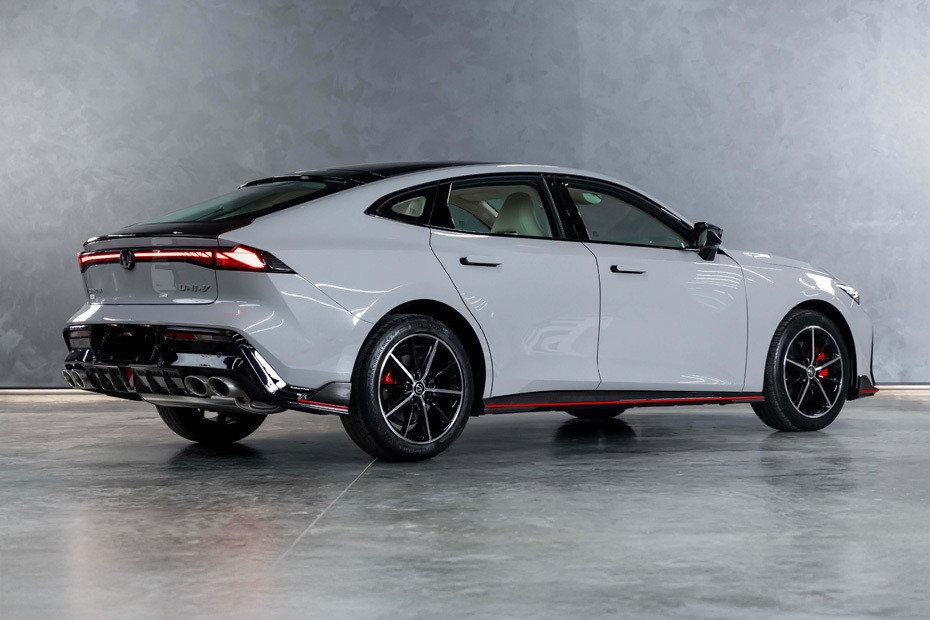 UNI-V Rear angle view