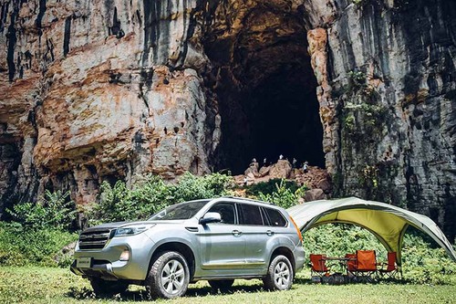 H9 (2022-2023) Front deep low Angle View