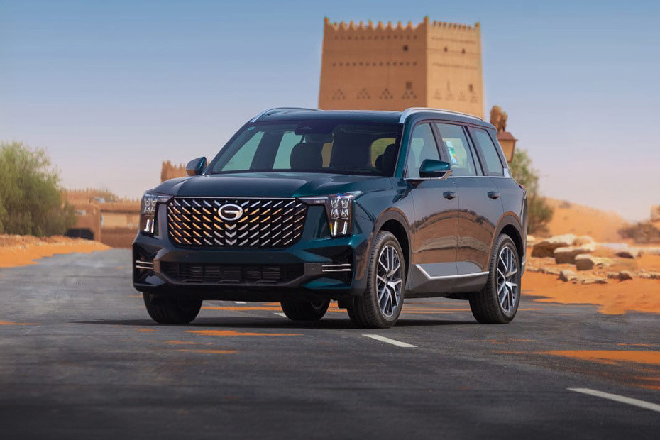 GS8 Tilted Front View in UAE