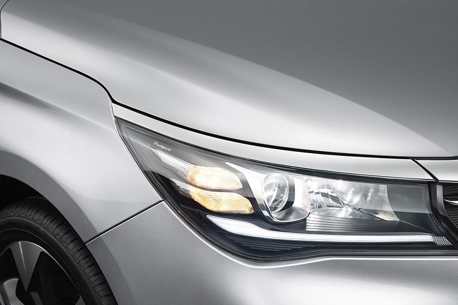 GA4 Headlight in UAE