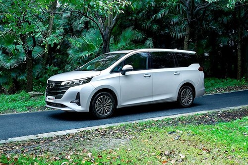 GN6 Front angle low view