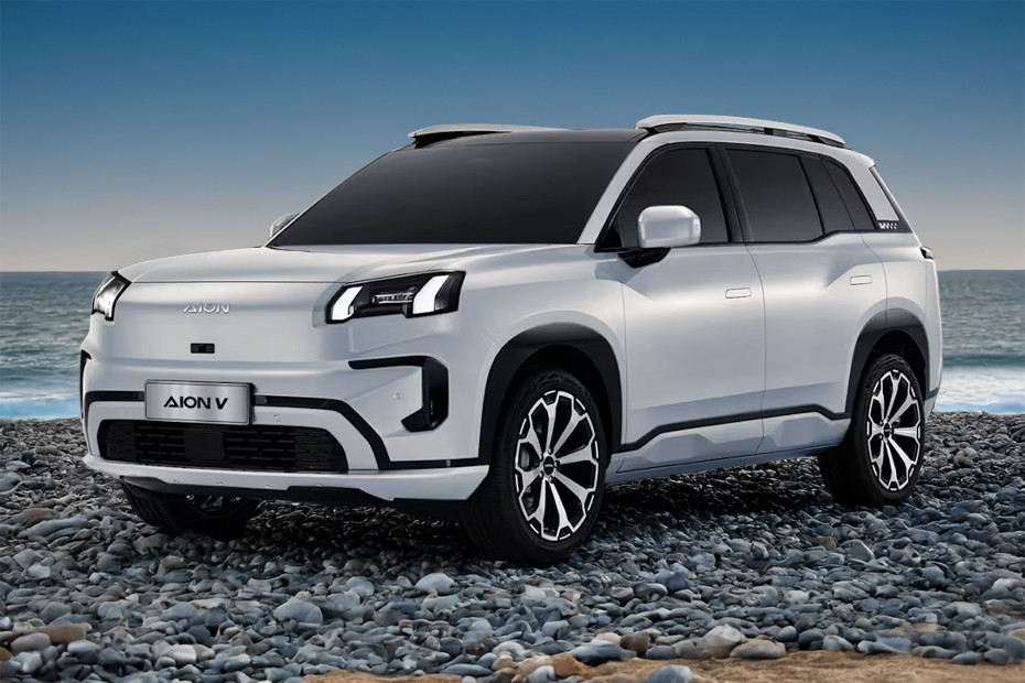 Aion V Front angle low view