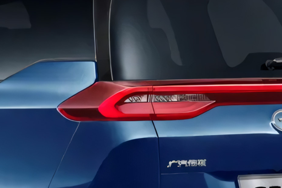 M6 Pro Tail light in UAE