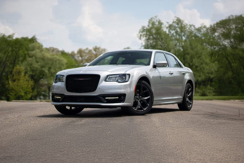 300 Front angle low view